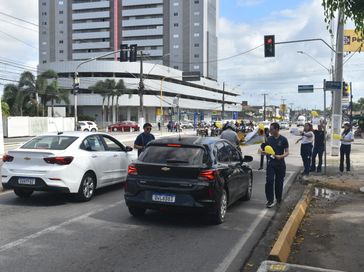 Estudantes fazem ação de conscientização sobre a valorização da vida