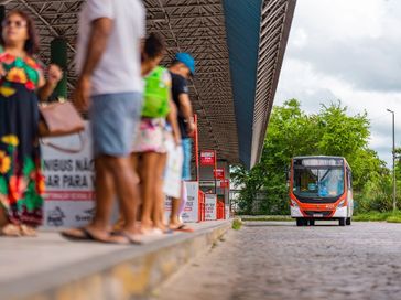 Gratuidade nos ônibus aos domingos é assegurada com o uso do Vamu Cidadão