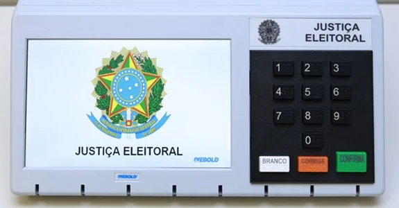 Homem é preso por filmar momento de votação em Delmiro Gouveia