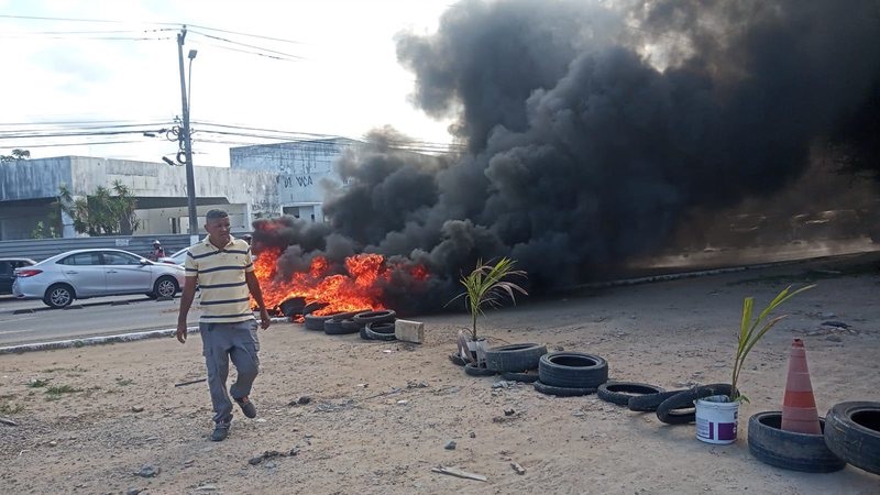 Protesto em Maceió: motoristas de app bloqueiam ruas após assassinato de colega