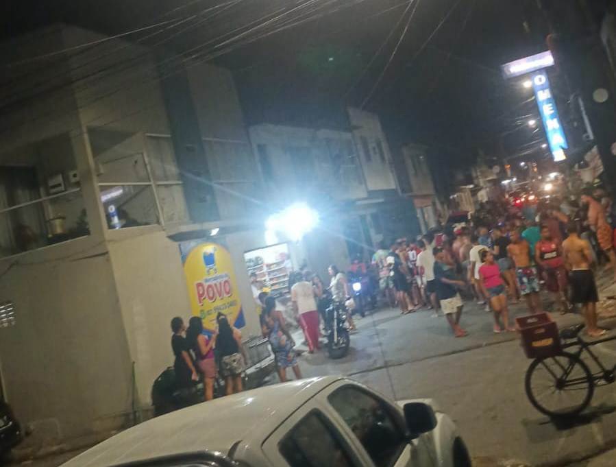 Homem é morto a tiros próximo a mercadinho na periferia de Maceió