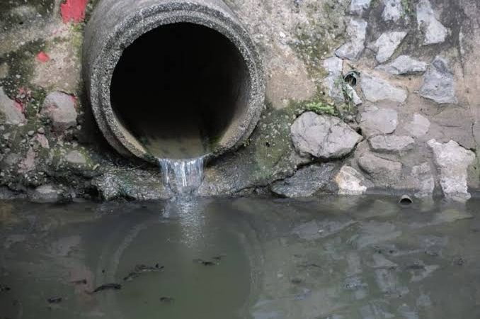 Surto de virose em Guarujá pode ter sido causado por esgoto clandestino; entenda