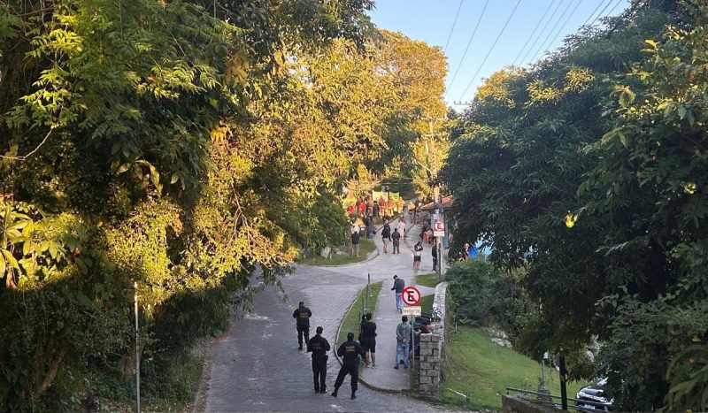 Imóveis na praia do Forte: o que acontece com casas que permanecem em terreno da União?