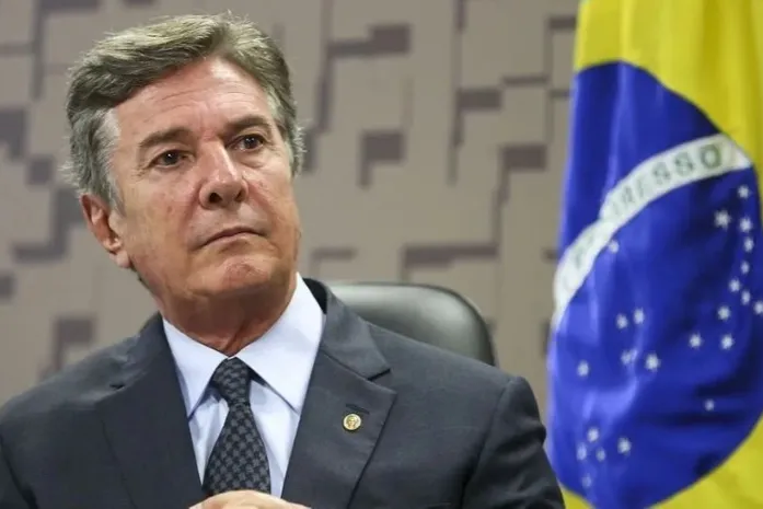 Collor foi preso no Aeroporto, ao tentar embarcar para Brasília