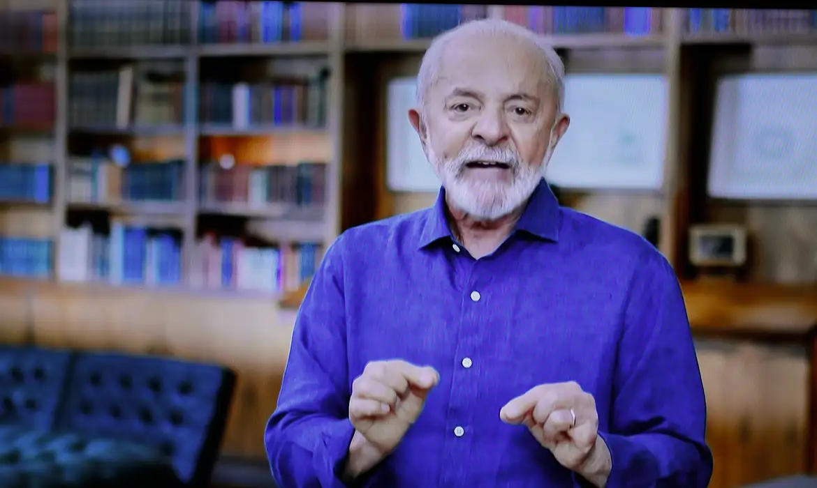 Lula sanciona lei que torna Política Nacional Aldir Blanc permanente