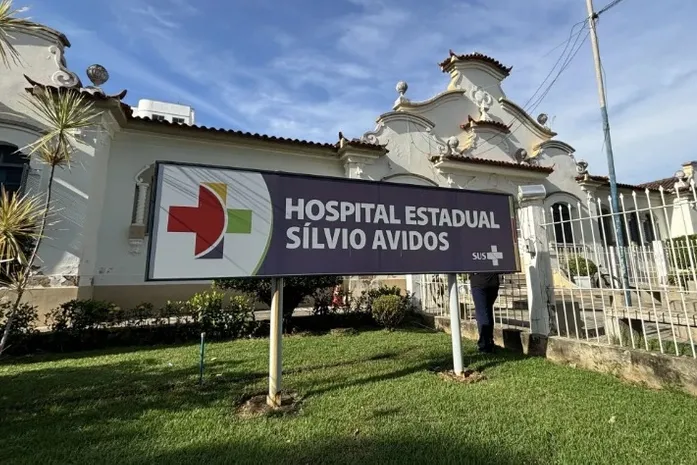 Técnica de enfermagem é presa após cobrar por tratamento no SUS