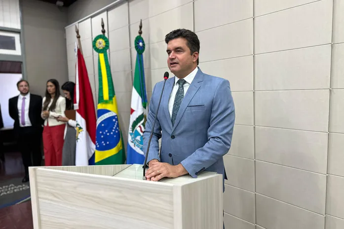 Não deixaram nem as letras do PSD com Rui Palmeira