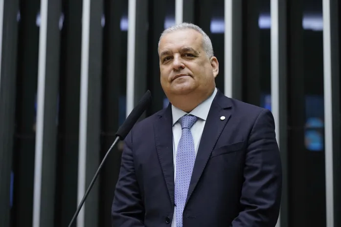 PF deve chamar Gaspar para ajudar a identificar políticos locais que compram “apartamentos e helicópteros com dinheiro vivo”