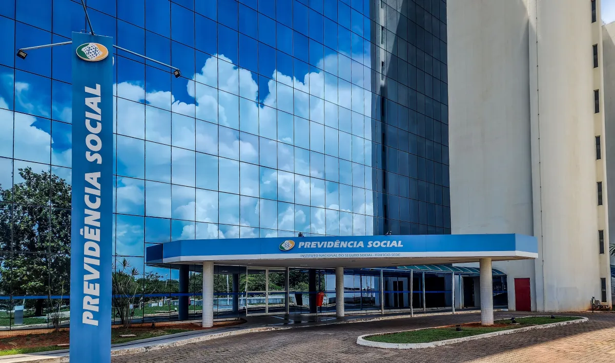 Fraude no INSS: contrato reforça tese de conflito de interesse em sindicato